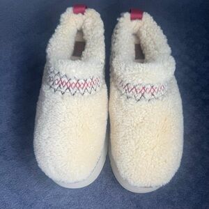 UGG Slippers like new